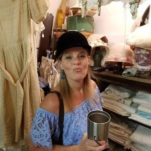 Meet your Posher, Jodi